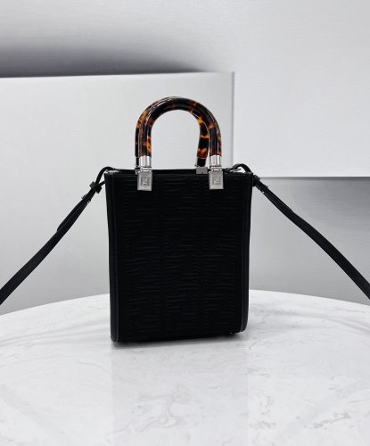 202201SS新作 FENDI フェンディ レディース ショルダーバックスーパーコピー