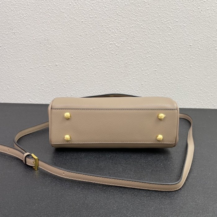 202201SS新作 Prada プラダ レディース ショルダーバックスーパーコピー