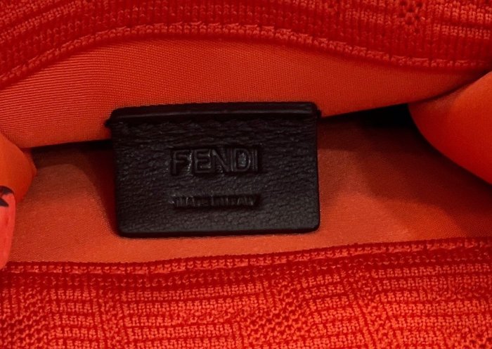 202201SS新作 FENDI フェンディ レディース ショルダーバックスーパーコピー