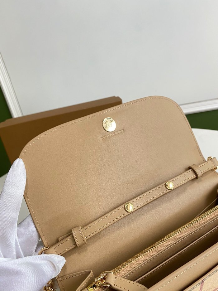 202201SS新作Burberryバーバリー レディース ショルダーバック スーパーコピー