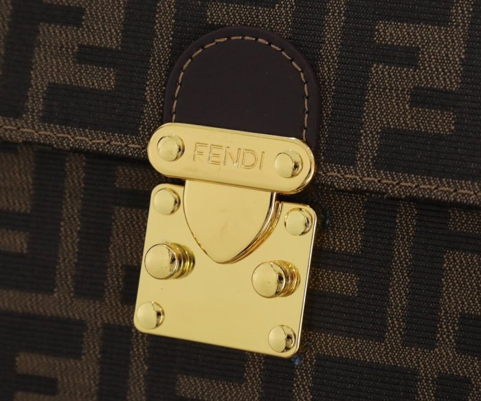 202201SS新作 FENDI フェンディ レディース ショルダーバックスーパーコピー