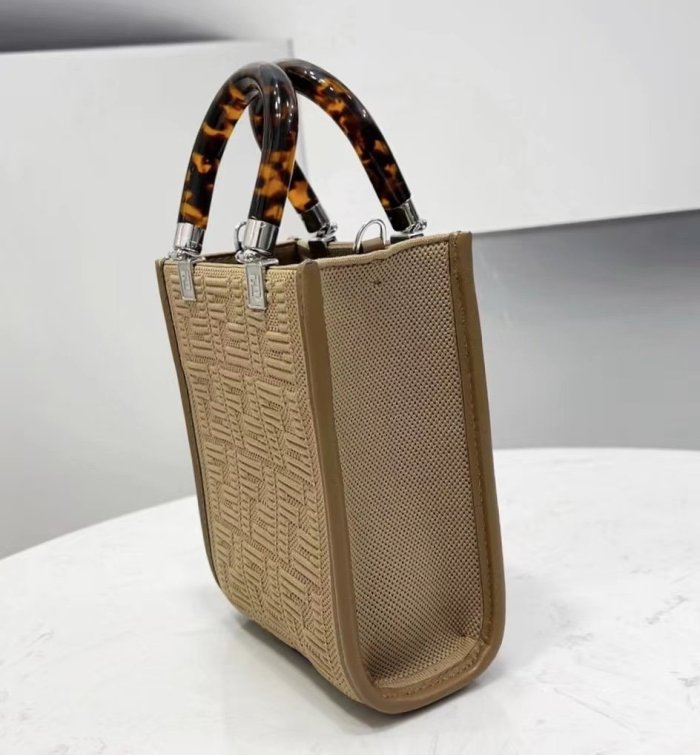 202201SS新作 FENDI フェンディ レディース ショルダーバックスーパーコピー