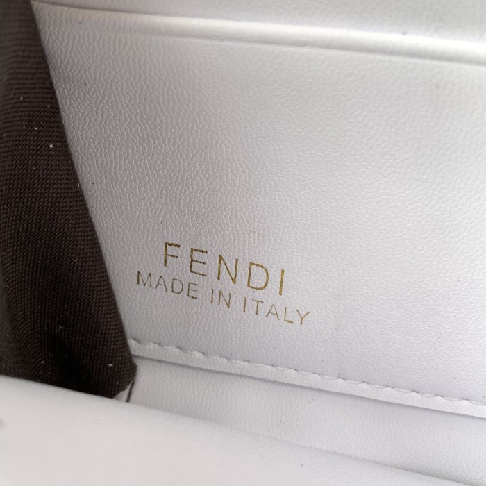 202201SS フェンディ FENDI 新作通販 長財布 スーパーコピー