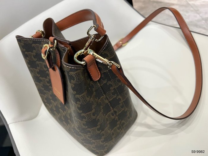 202201SS新作 Celine セリーヌ レディース ショルダーバックスーパーコピー