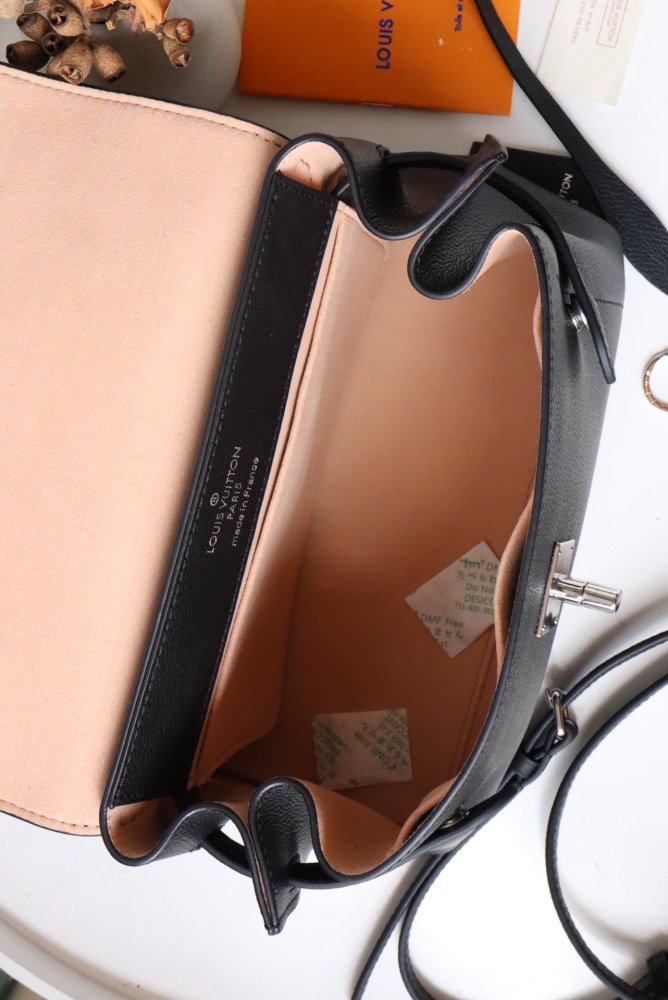 202201SS新作 Louis Vuitton ルイヴィトン レディース ショルダーバックスーパーコピー