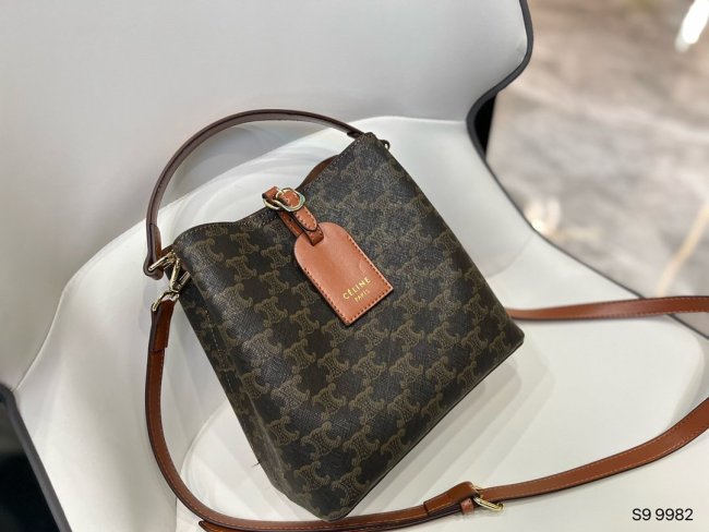 202201SS新作 Celine セリーヌ レディース ショルダーバックスーパーコピー