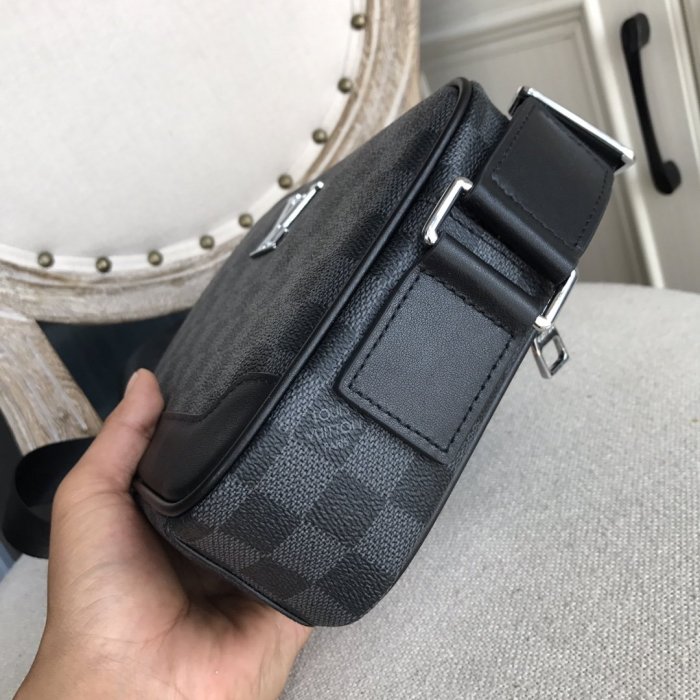 202201SS新作 Louis Vuitton ルイヴィトンメンズ ショルダーバッグスーパーコピー