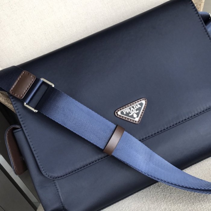 202201SS新作 Prada プラダ メンズ ショルダーバックスーパーコピー