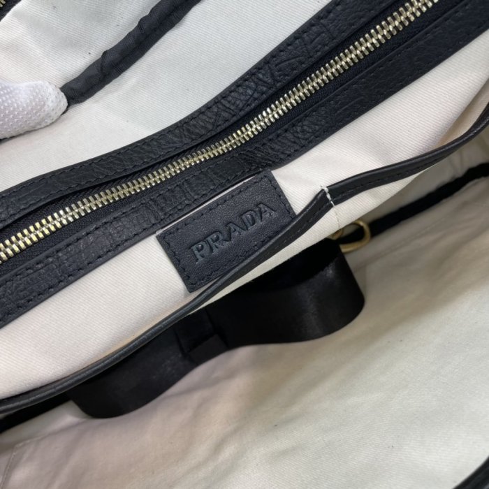 202201SS新作 Prada プラダ メンズ ハンドバックスーパーコピー