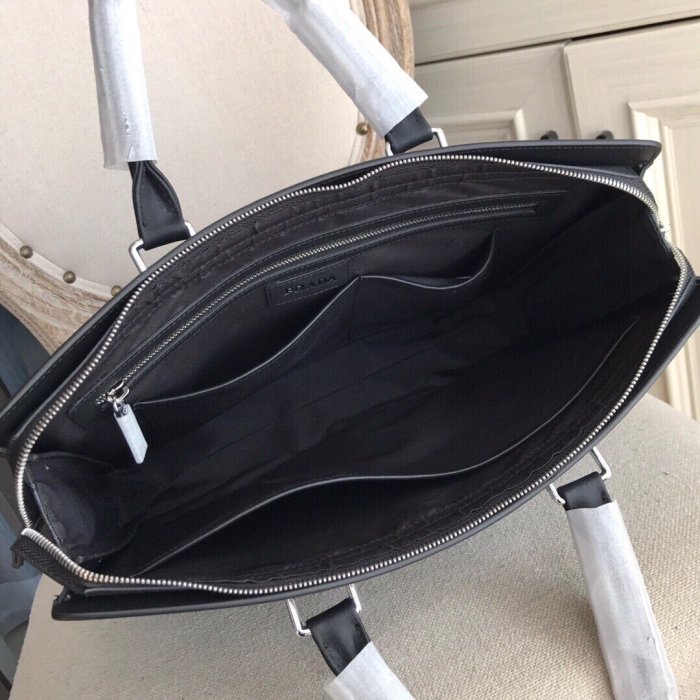 202201SS新作 Prada プラダ メンズ ハンドバックスーパーコピー