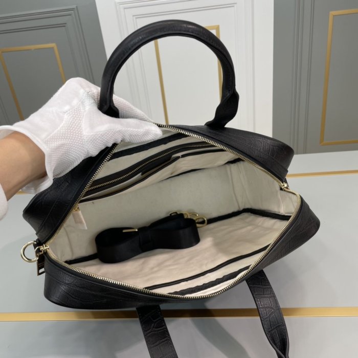 202201SS新作 Prada プラダ メンズ ハンドバックスーパーコピー