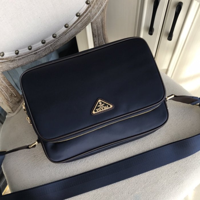 202201SS新作 Prada プラダ メンズ ショルダーバックスーパーコピー