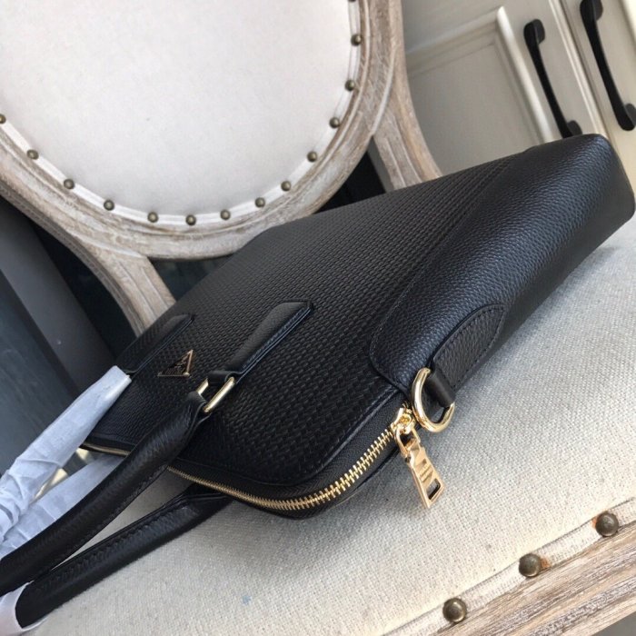 202201SS新作 Prada プラダ メンズ ハンドバックスーパーコピー