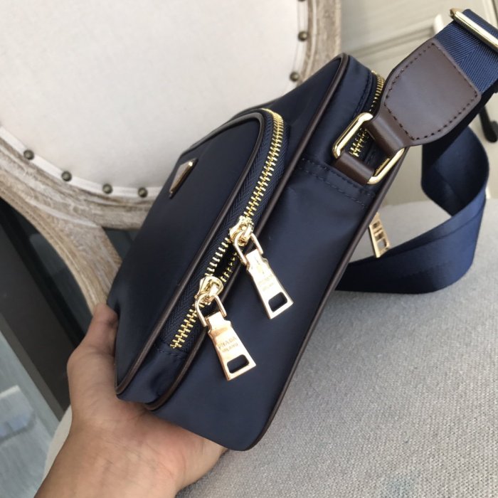 202201SS新作 Prada プラダ メンズ ショルダーバックスーパーコピー