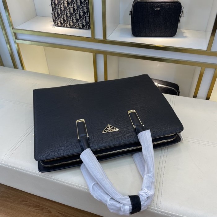 202201SS新作 Prada プラダ メンズ ハンドバックスーパーコピー