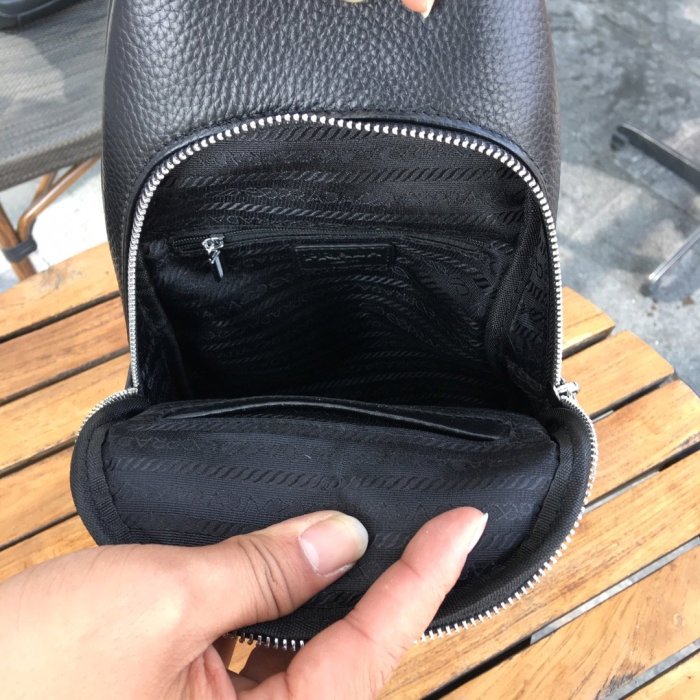 202201SS新作 Prada プラダ メンズ ショルダーバックスーパーコピー