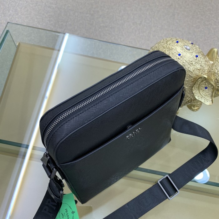 202201SS新作 Prada プラダ メンズ ショルダーバックスーパーコピー