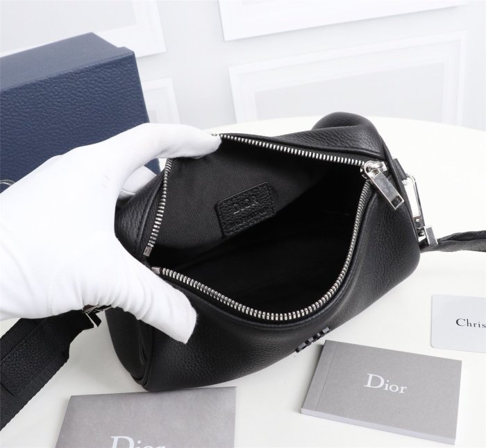 202201SS新作 Dior ディオール メンズ ショルダーバックスーパーコピー