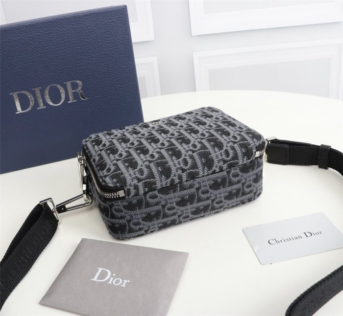 202201SS新作 Dior ディオール メンズ ショルダーバックスーパーコピー