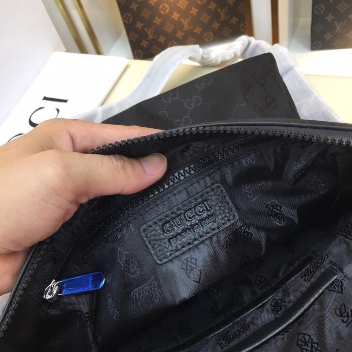 202201SS新作Gucci グッチ メンズ ショルダーバックスーパーコピー