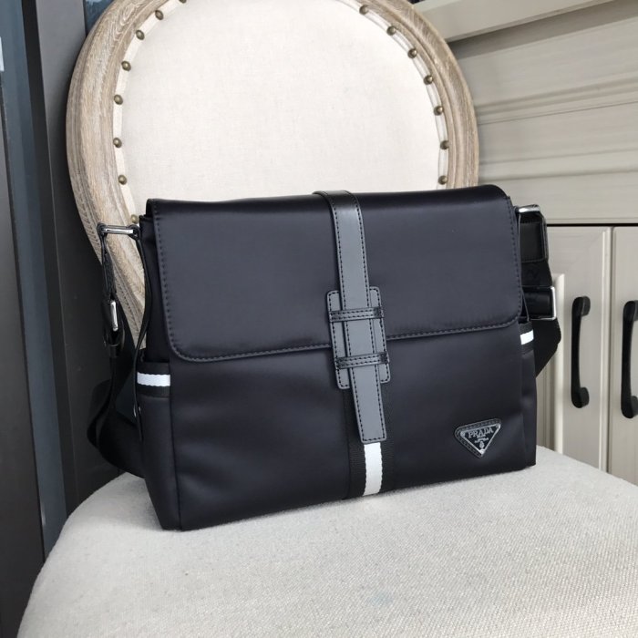 202202SS新作 Prada プラダ メンズ ショルダーバックスーパーコピー