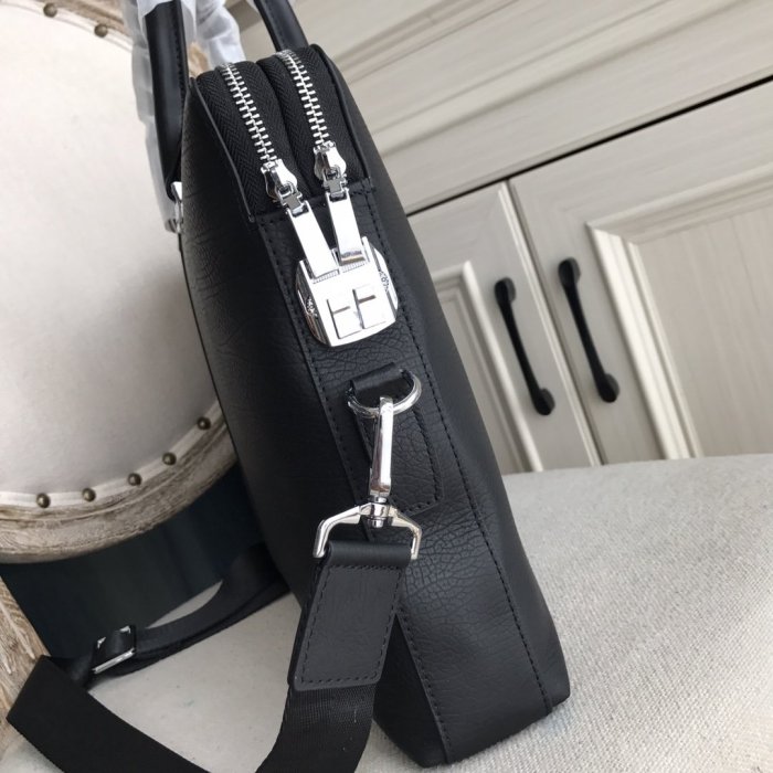202202SS新作 Prada プラダ メンズ ハンドバックスーパーコピー