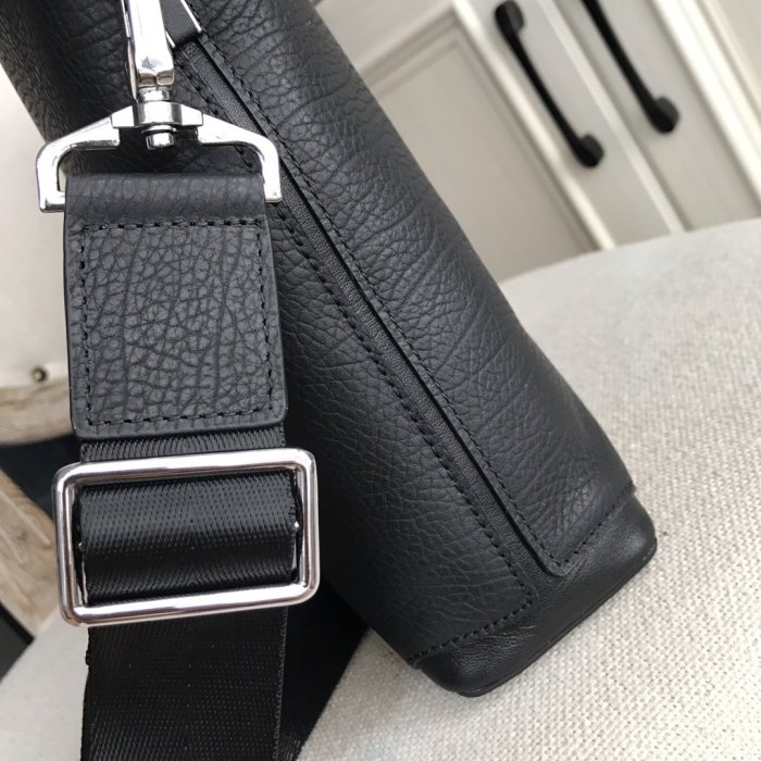 202202SS新作 Prada プラダ メンズ ハンドバックスーパーコピー