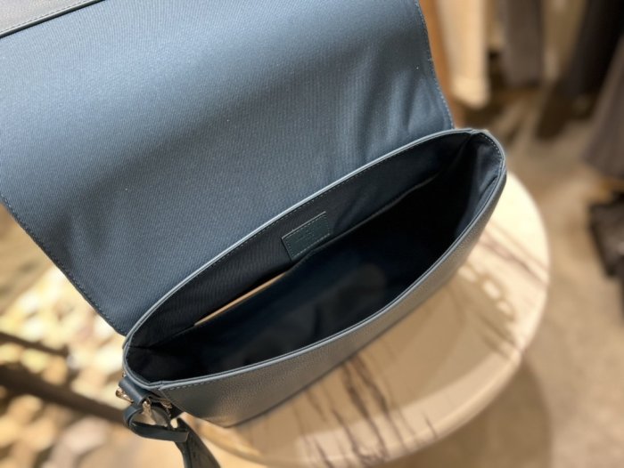 202202SS新作 Louis Vuitton ルイヴィトンメンズ ショルダーバッグスーパーコピー