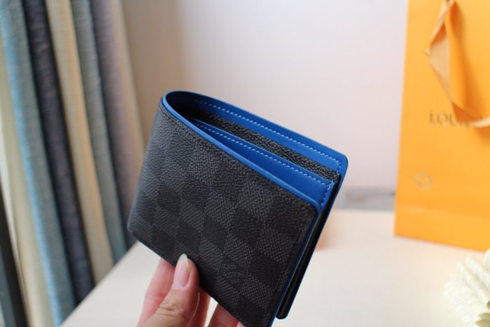 202202SSルイヴィトン LOUIS VUITTON 新作通販 短財布スーパーコピー