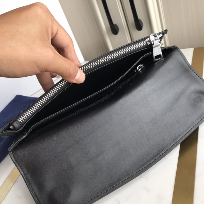 202202SS新作 Prada プラダ メンズ ハンドバックスーパーコピー