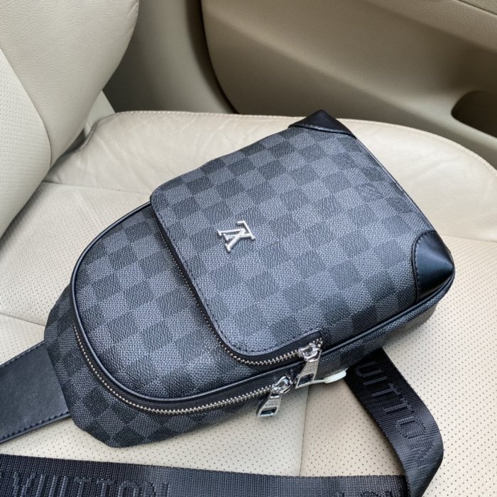 202202SS新作 Louis Vuitton ルイヴィトンメンズ ショルダーバッグスーパーコピー