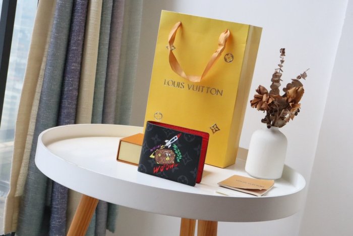 202202SSルイヴィトン LOUIS VUITTON 新作通販 短財布スーパーコピー