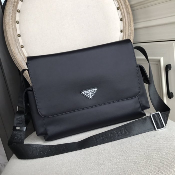 202202SS新作 Prada プラダ メンズ ショルダーバックスーパーコピー
