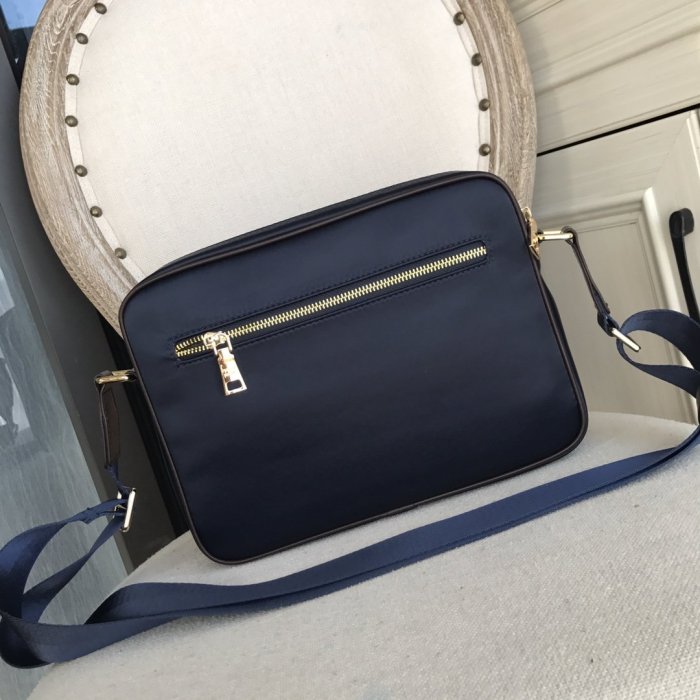 202202SS新作 Prada プラダ メンズ ショルダーバックスーパーコピー