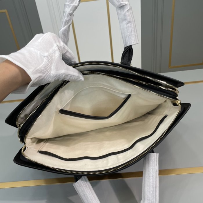 202202SS新作 Prada プラダ メンズ ハンドバックスーパーコピー
