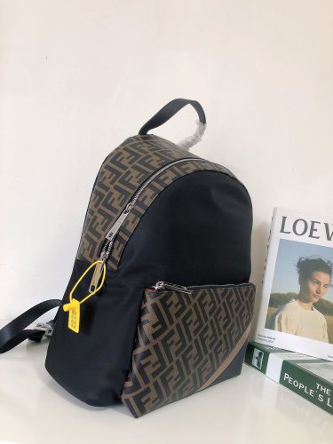 202202SS新作 FENDI フェンディ メンズ リュックバックスーパーコピー