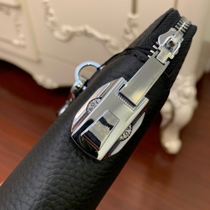 202202SS新作 Prada プラダ メンズ ハンドバックスーパーコピー