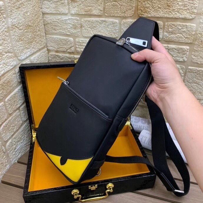 202202SS新作 FENDI フェンディ メンズ ショルダーバックスーパーコピー