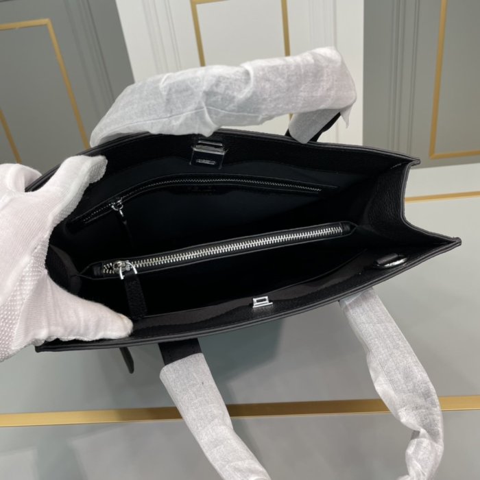 202202SS新作 FENDI フェンディ メンズ ハンドバックスーパーコピー