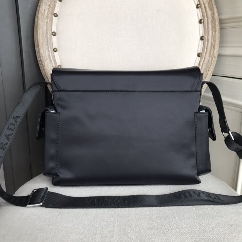202202SS新作 Prada プラダ メンズ ショルダーバックスーパーコピー