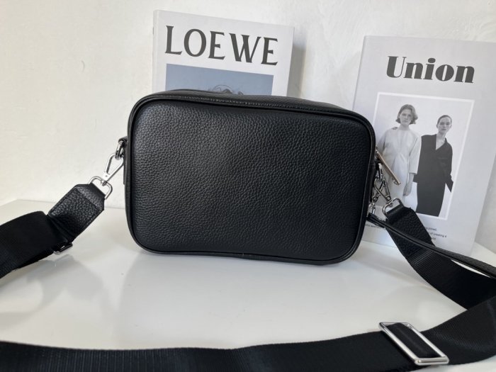 202202SS新作 FENDI フェンディ メンズ ショルダーバックスーパーコピー