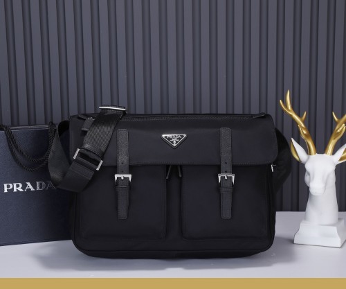 202202SS新作 Prada プラダ メンズ ショルダーバックスーパーコピー