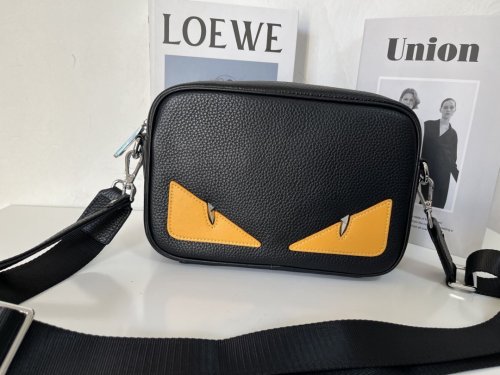 202202SS新作 FENDI フェンディ メンズ ショルダーバックスーパーコピー