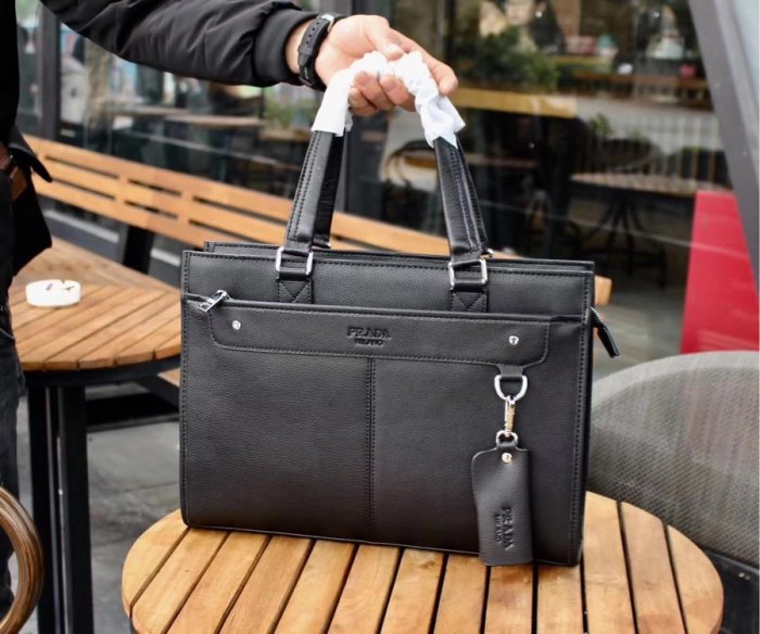202202SS新作 Prada プラダ メンズ ハンドバックスーパーコピー