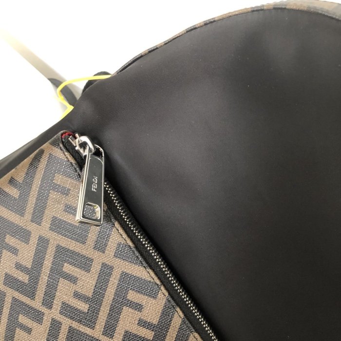 202202SS新作 FENDI フェンディ メンズ リュックバックスーパーコピー
