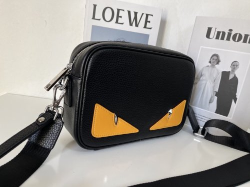 202202SS新作 FENDI フェンディ メンズ ショルダーバックスーパーコピー