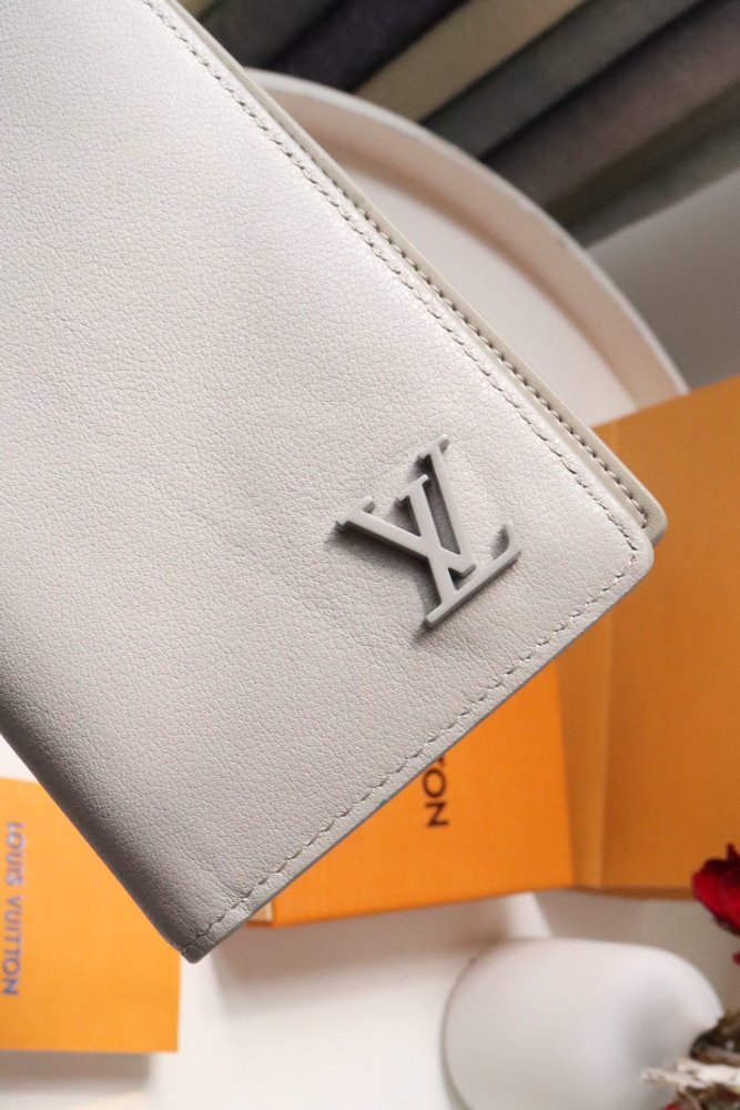 202202SSルイヴィトン LOUIS VUITTON 新作通販 長財布スーパーコピー