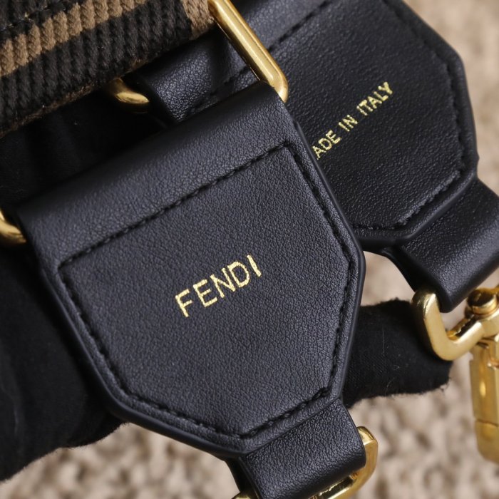 202202SS新作 FENDI フェンディ レディース ショルダーバックスーパーコピー