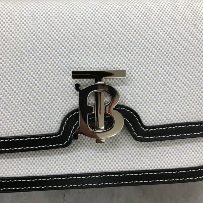 202202SS新作Burberryバーバリー レディース ショルダーバック スーパーコピー