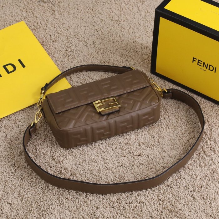 202202SS新作 FENDI フェンディ レディース ショルダーバックスーパーコピー